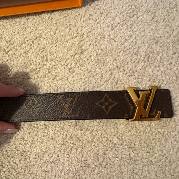 Louis Vuitton 30MM Reversible Belt - Picture 6 of 11